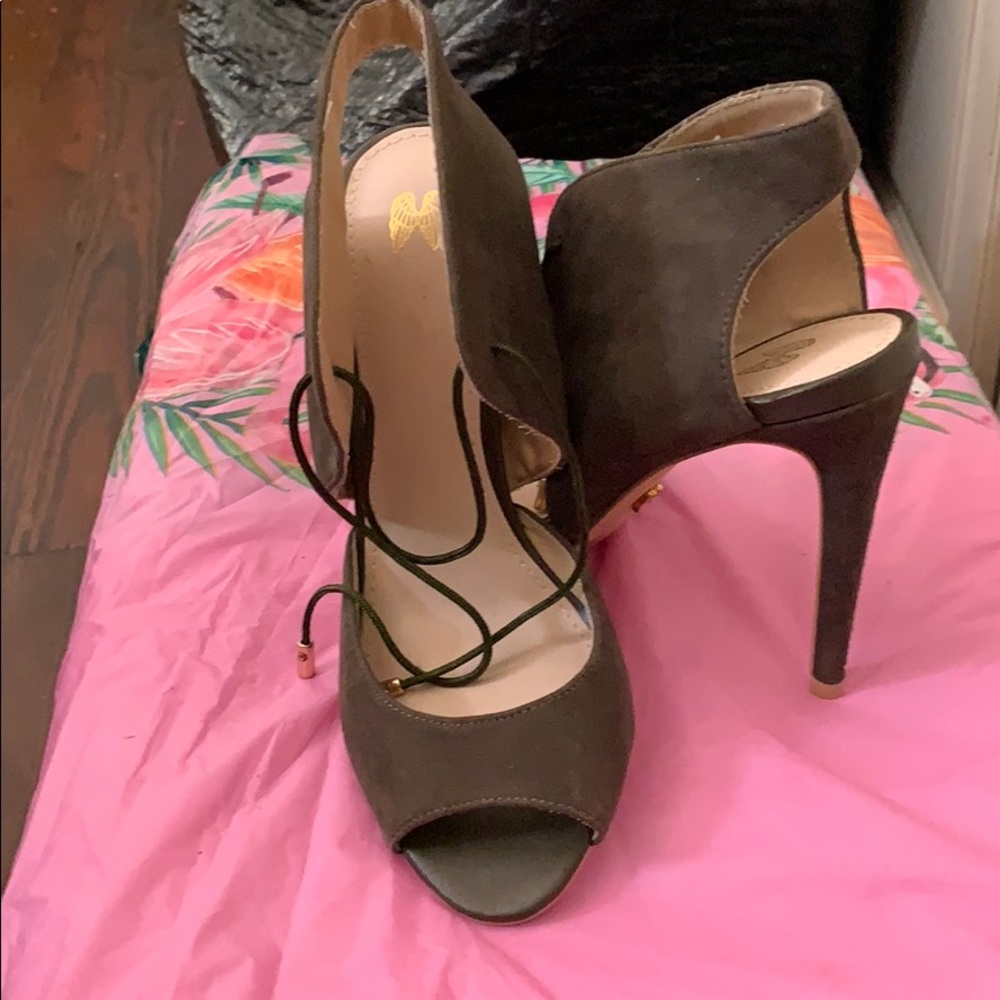 Olive  green heels